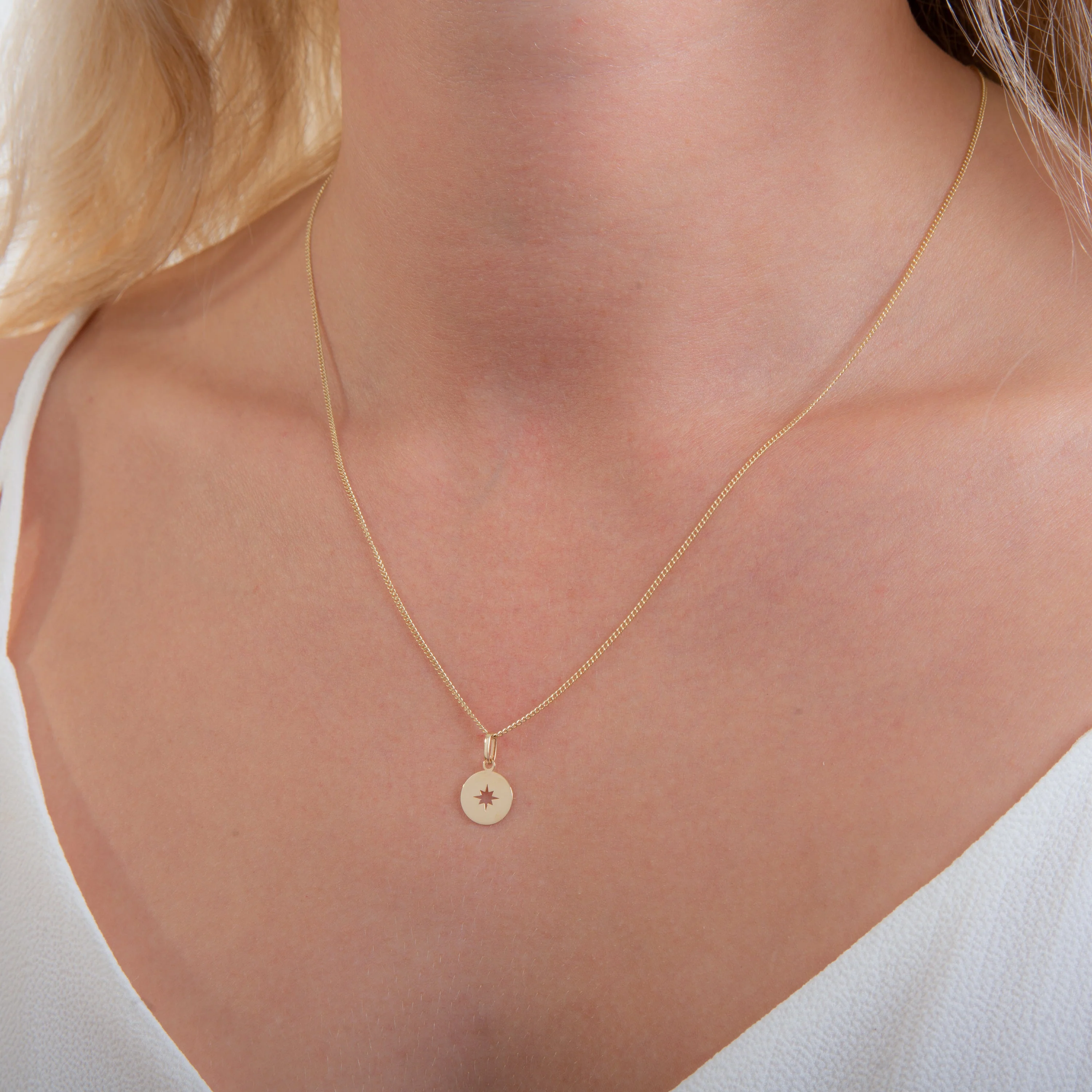 9ct Gold Compass Necklace - 16 - 18 Inches - Image 2