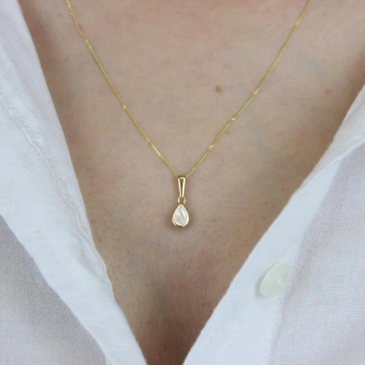 9ct Gold Pearl June Birthstone Pendant - Image 2