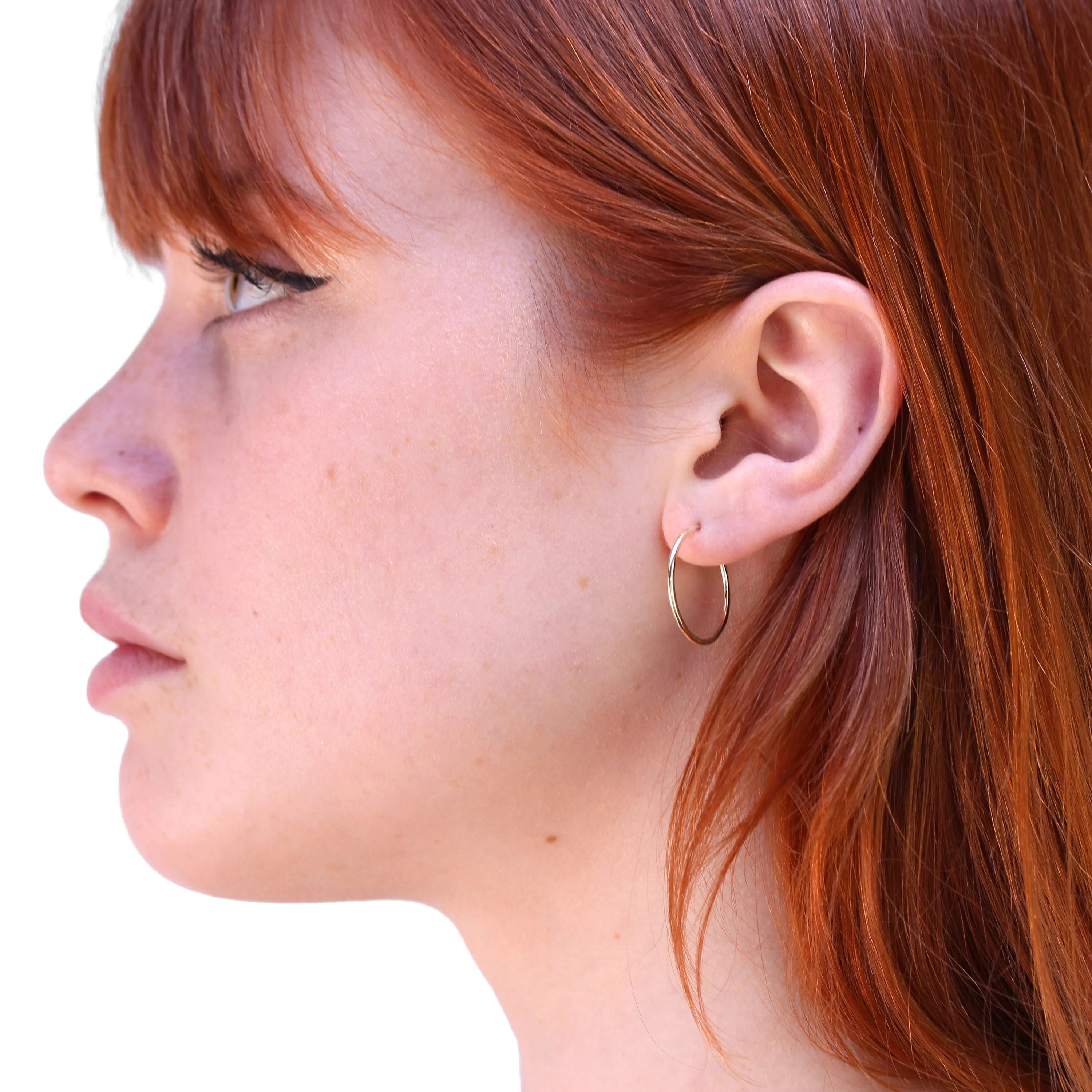9ct Gold Plain Medium 20mm Hoop Earrings - Image 2