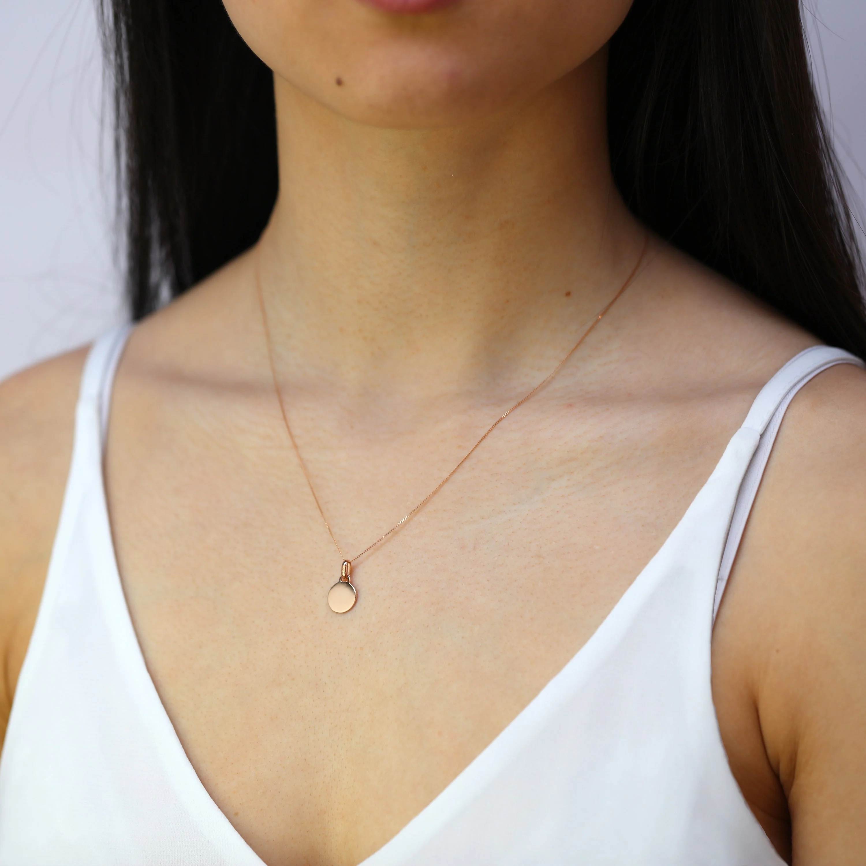 9ct Rose Gold Engravable Round Pendant Necklace 16 - 18 Inches - Image 3