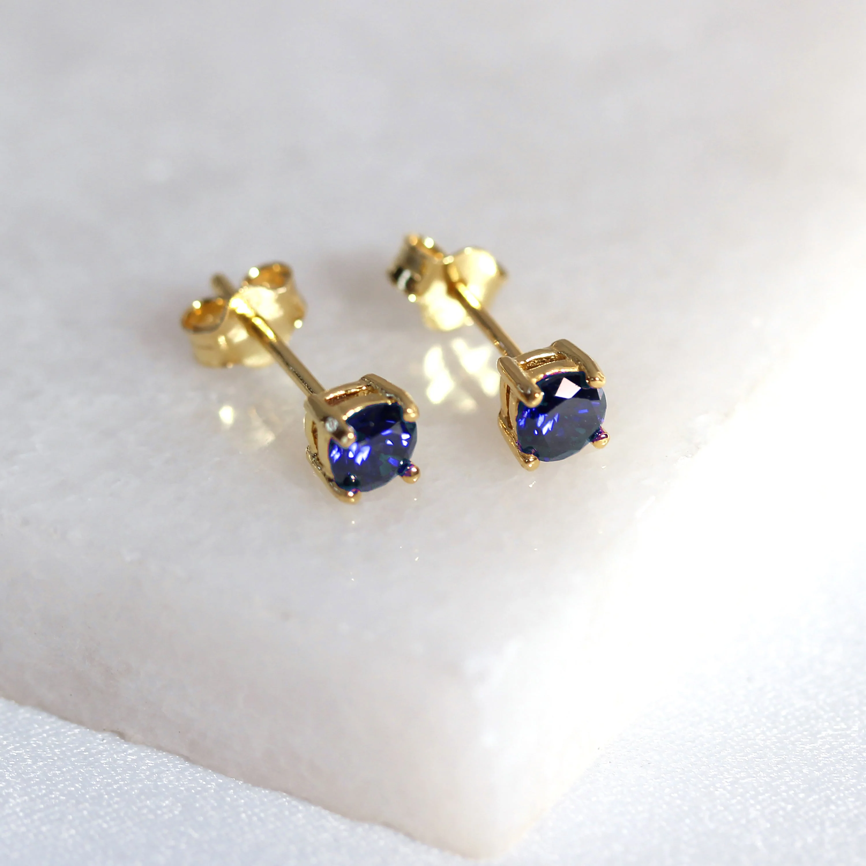 Gold Plated Sterling Silver Sapphire CZ 4mm Stud Earrings - Image 3