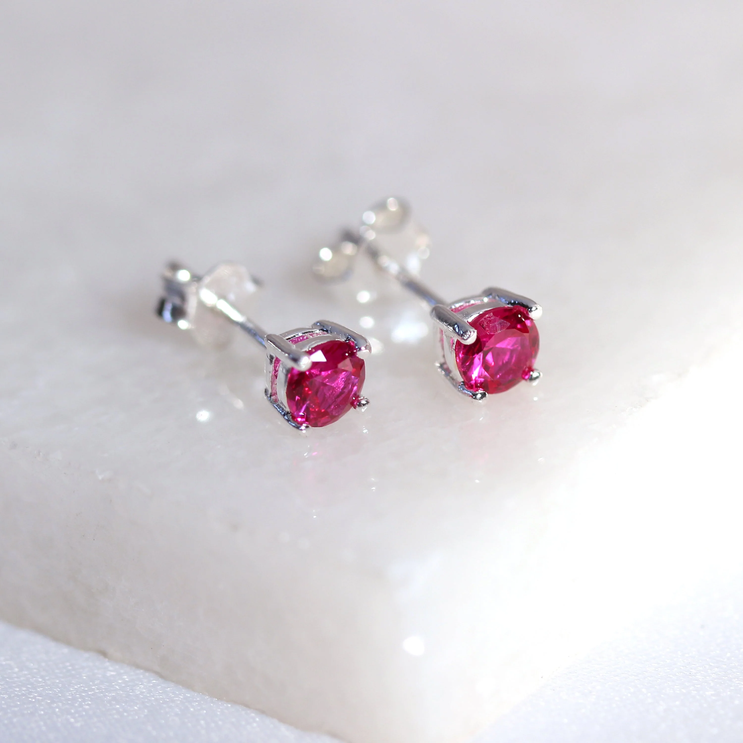 Sterling Silver Ruby CZ July Birthstone 4mm Stud Earrings - Image 3