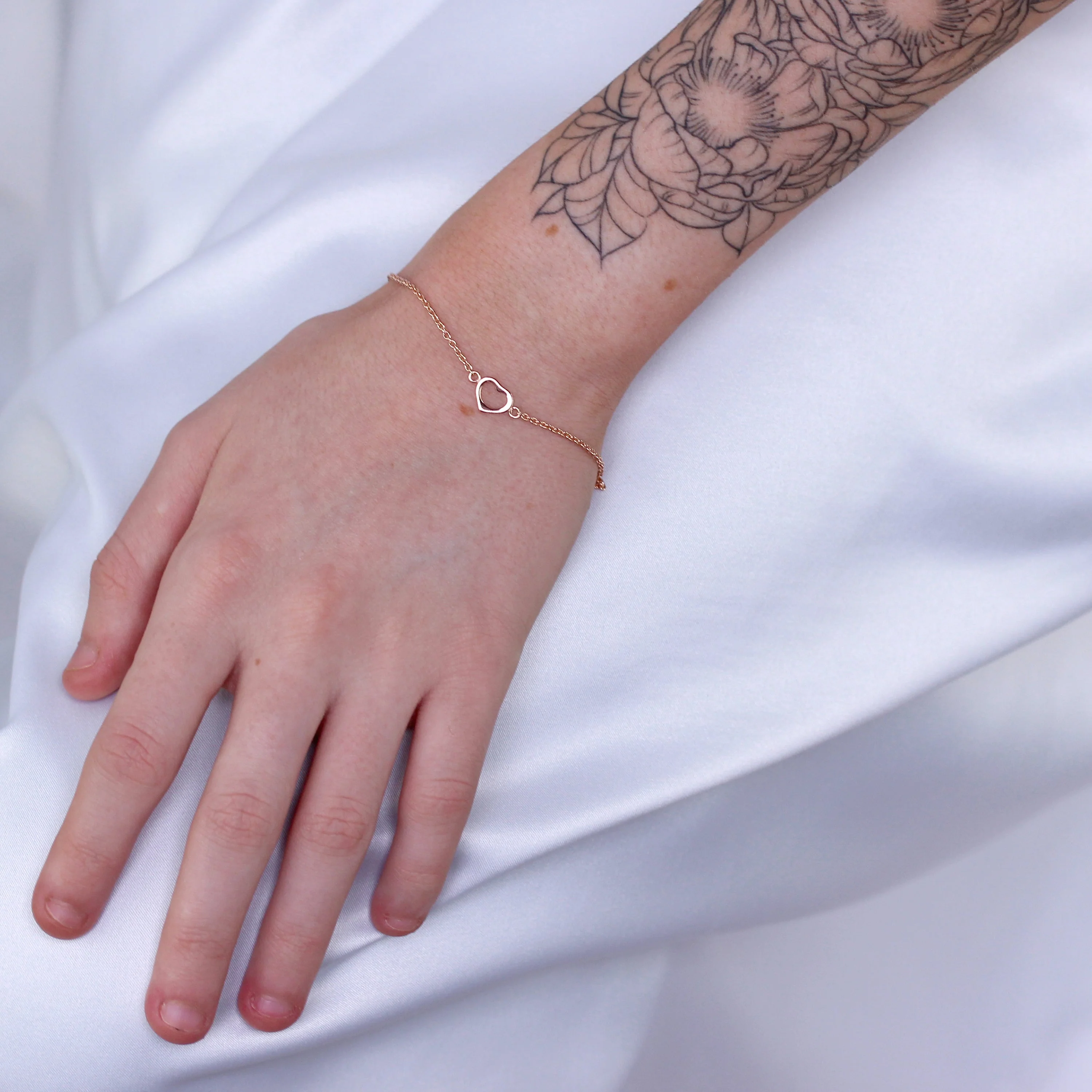 Rose Gold Plated Sterling Silver Open Heart Rolo Chain Bracelet - Image 2