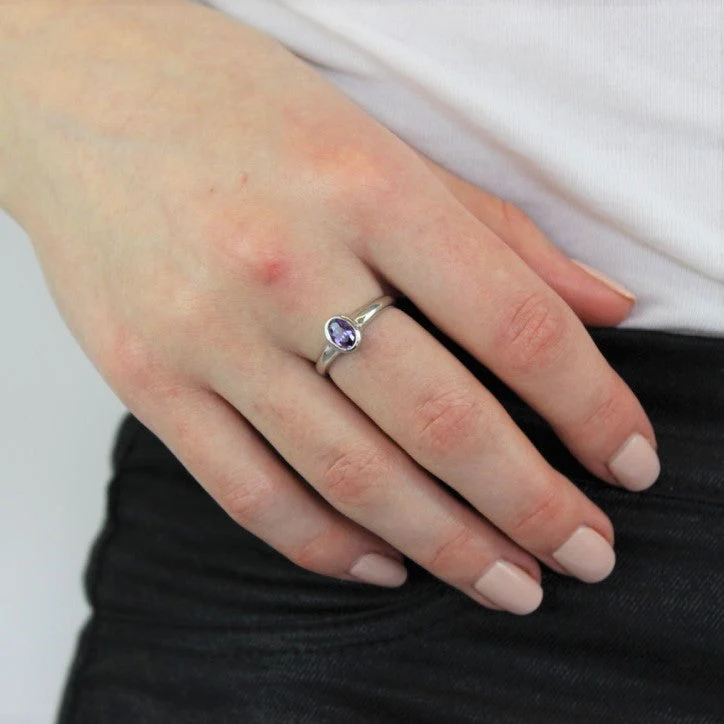 Sterling Silver & Amethyst CZ Crystal Oval February Birthstone Ring Sizes J - U - Image 2