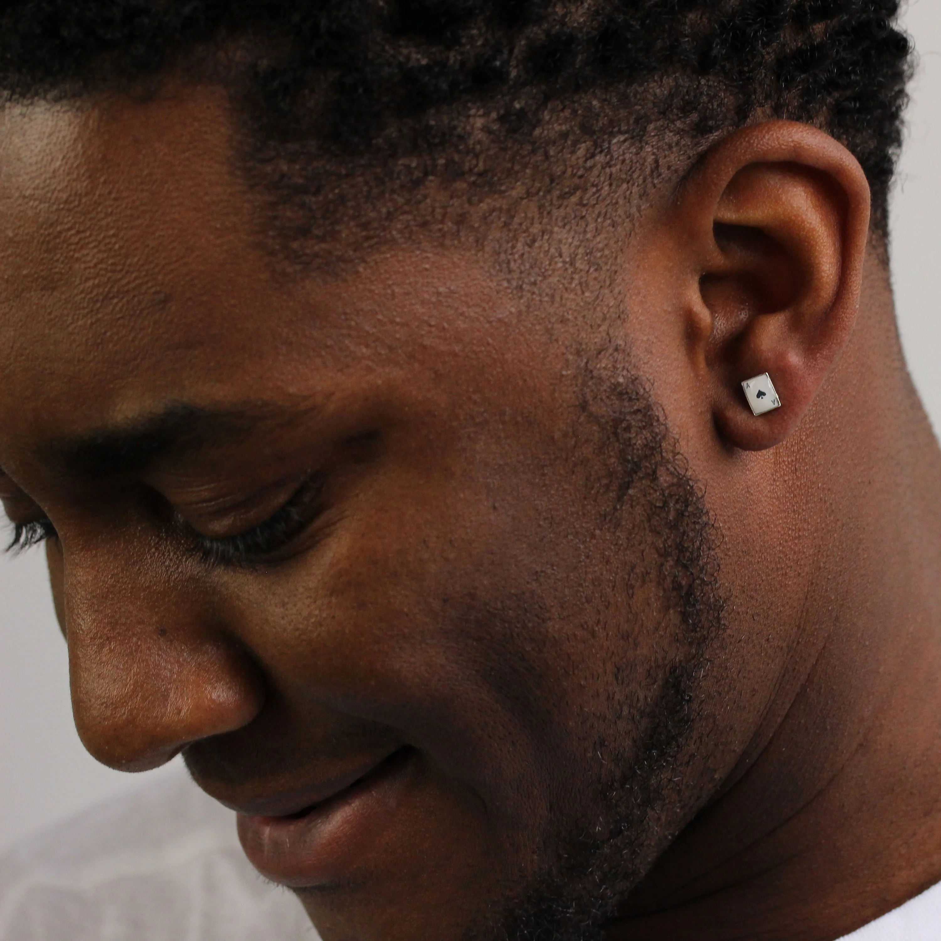 Sterling Silver Domed Ace of Spades Mens Single Ear Stud Earring - Image 3