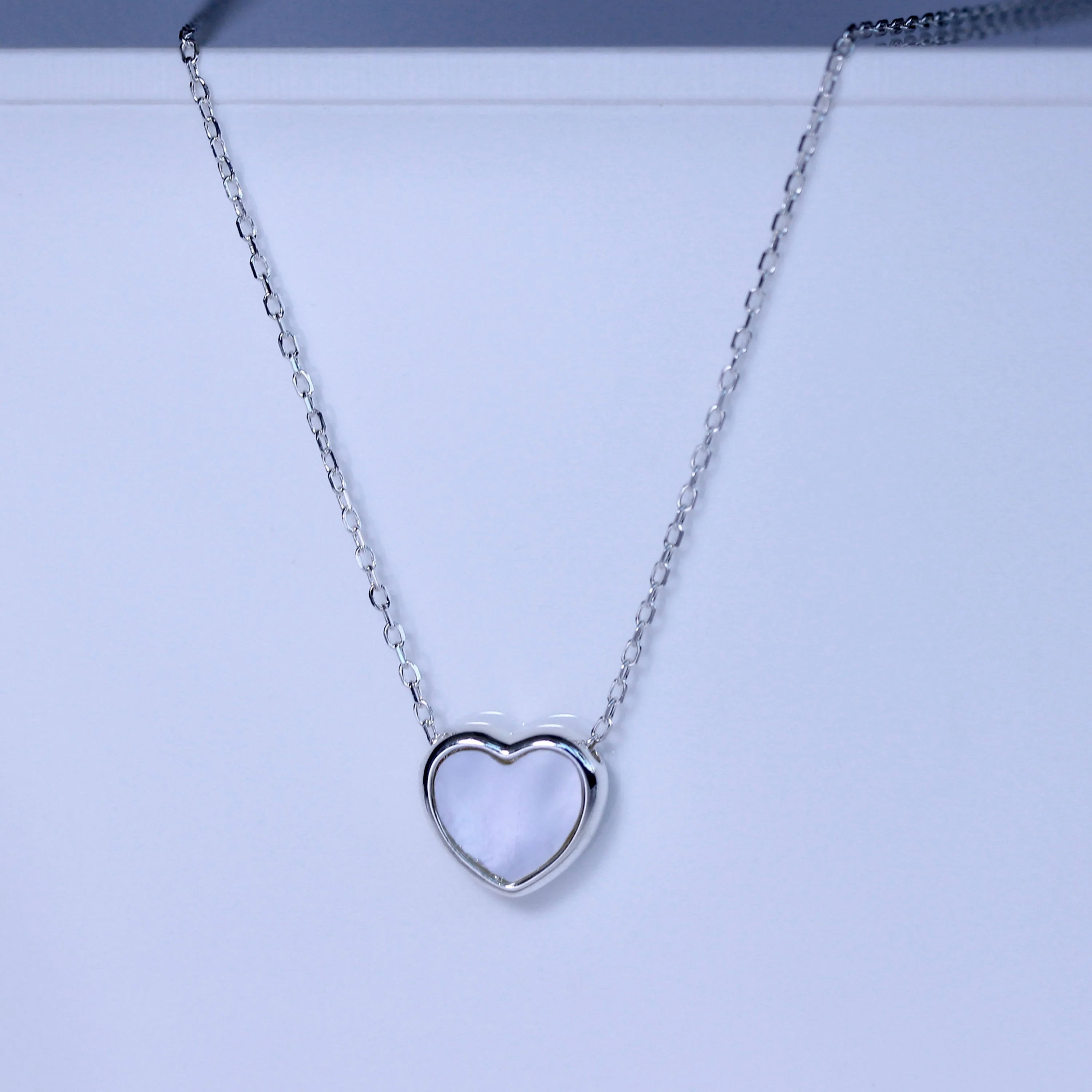 Sterling Silver Mother of Pearl Heart Necklace 18 Inch - Image 3
