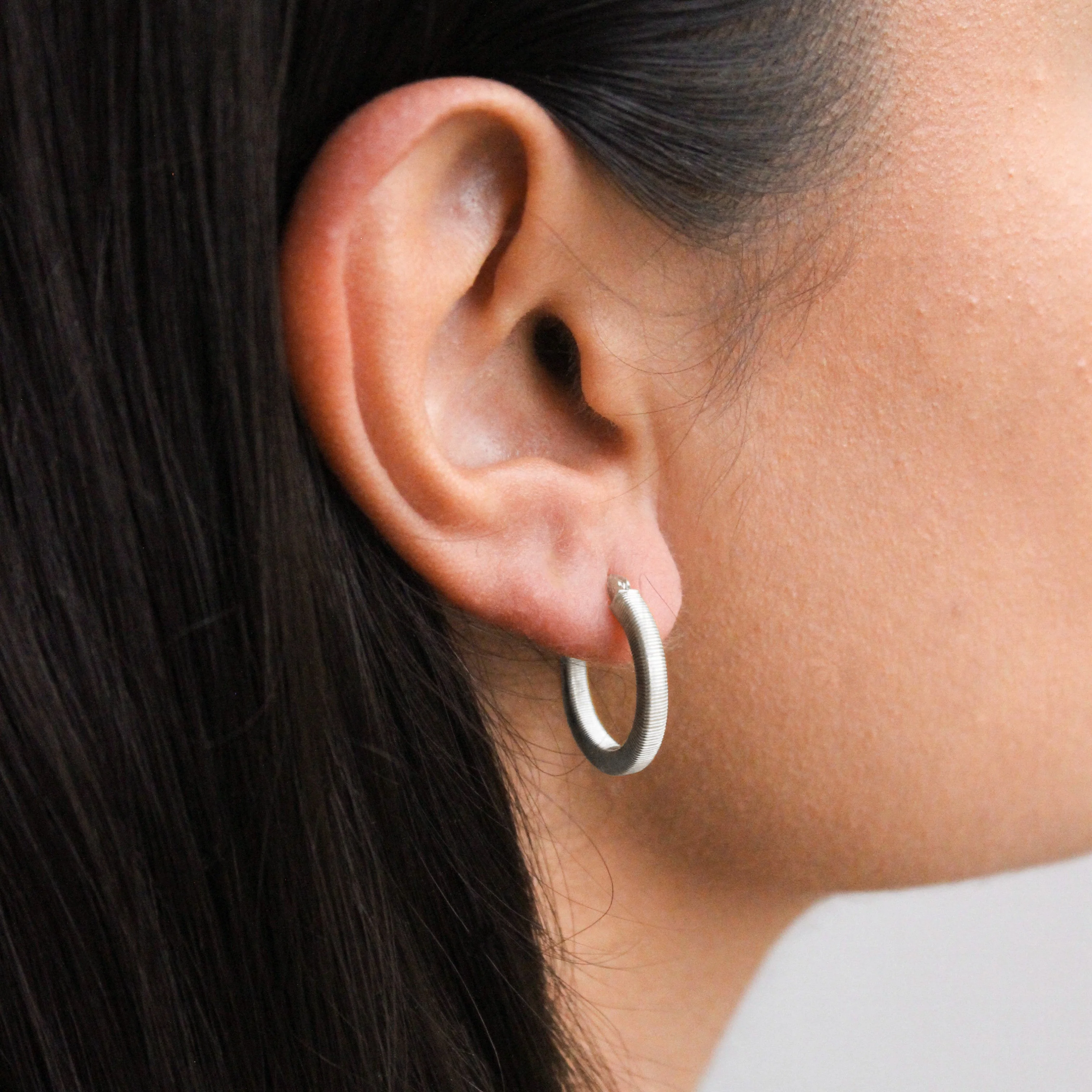 Sterling Silver Round Chunky Creole 20mm Hoop Earrings - Image 2